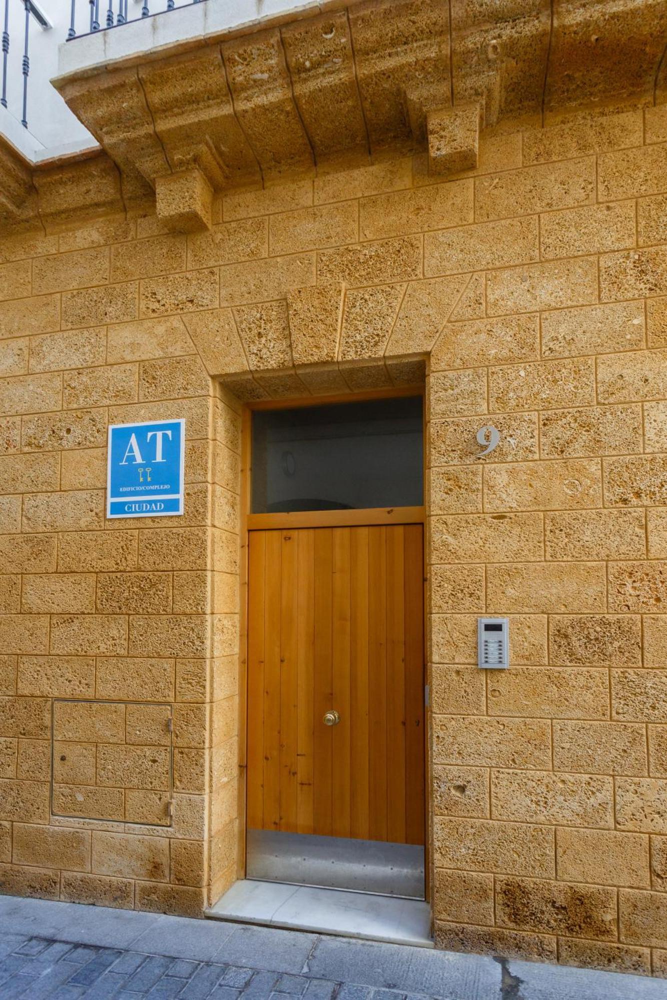Brujula Ground Floor Indoor By Cadiz4rentals * Cádis